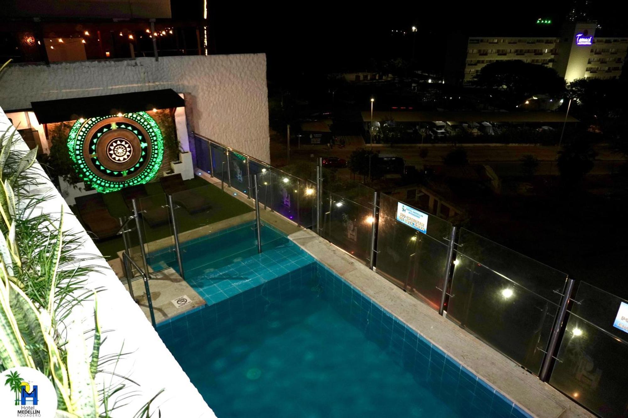 Hotel Medellin Rodadero Gaira Extérieur photo