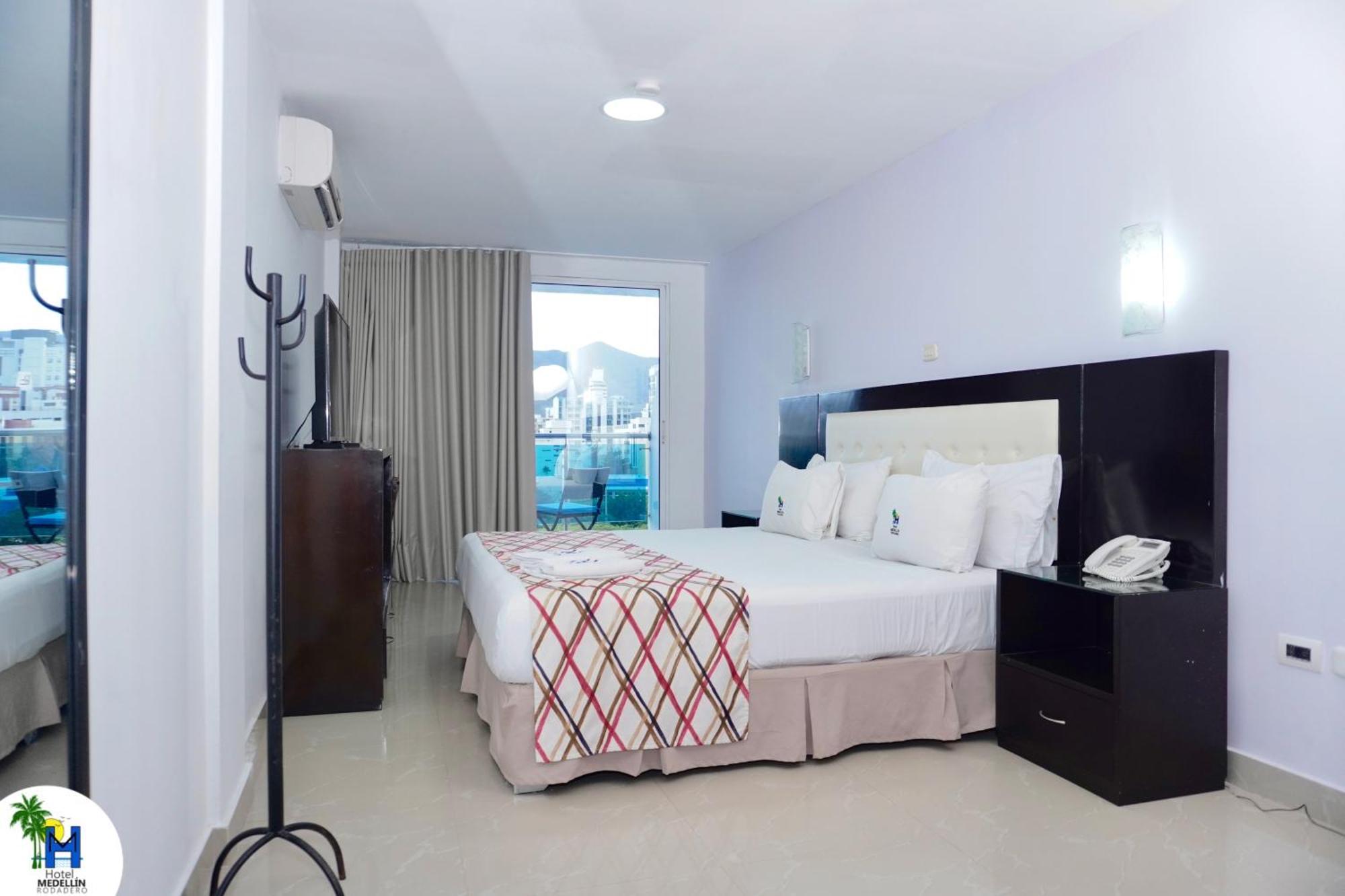 Hotel Medellin Rodadero Gaira Extérieur photo