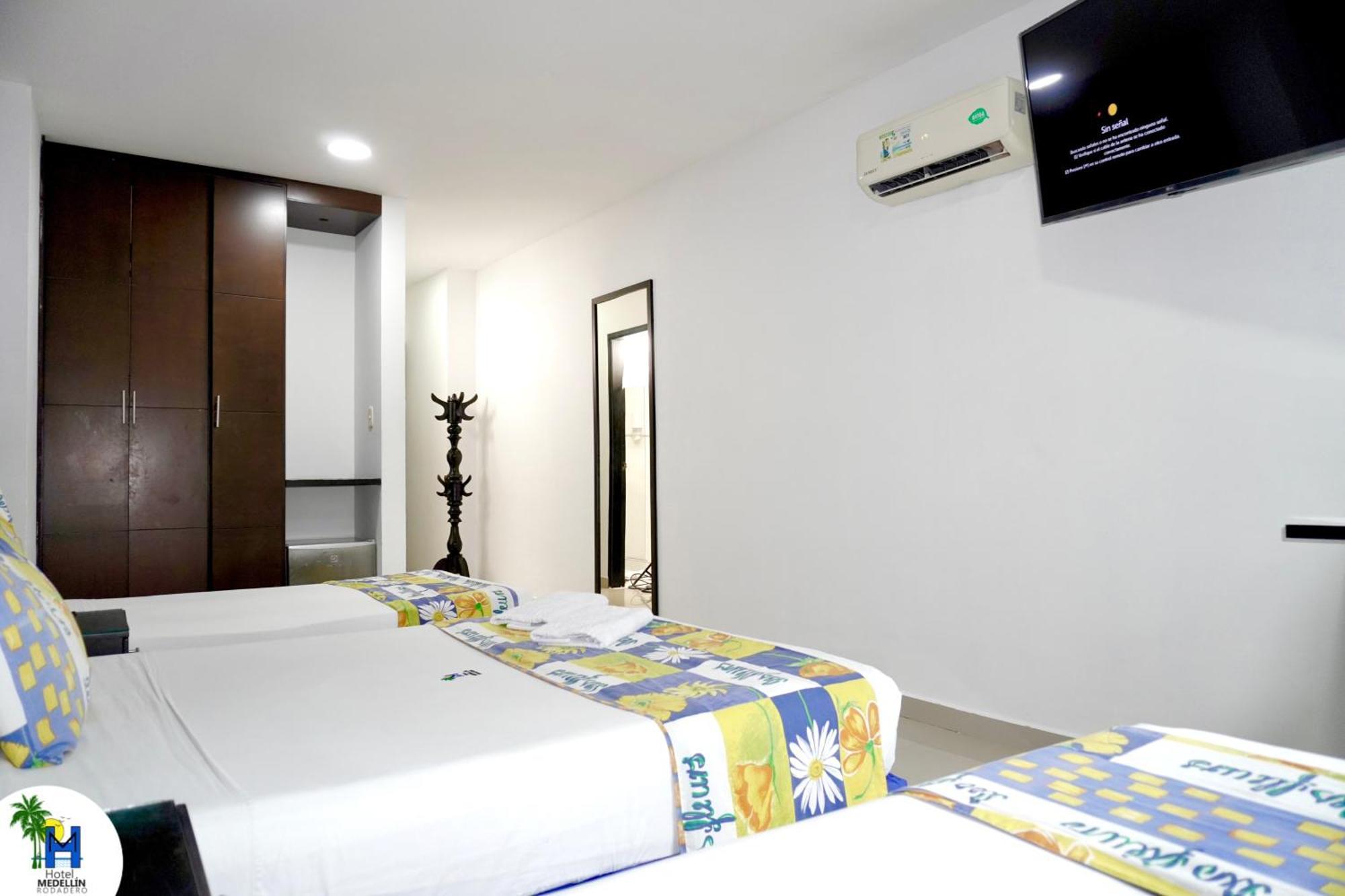 Hotel Medellin Rodadero Gaira Extérieur photo