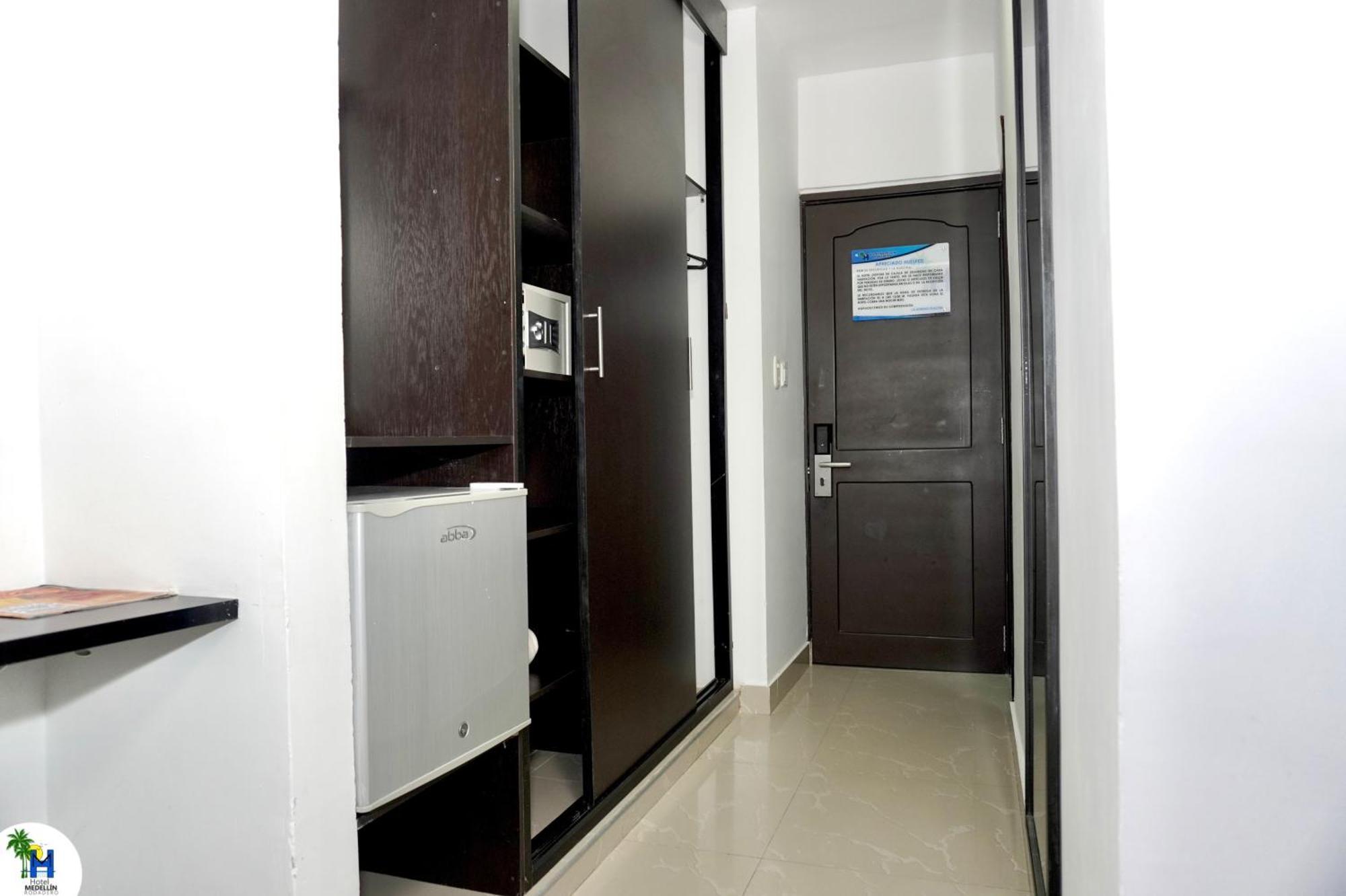 Hotel Medellin Rodadero Gaira Extérieur photo